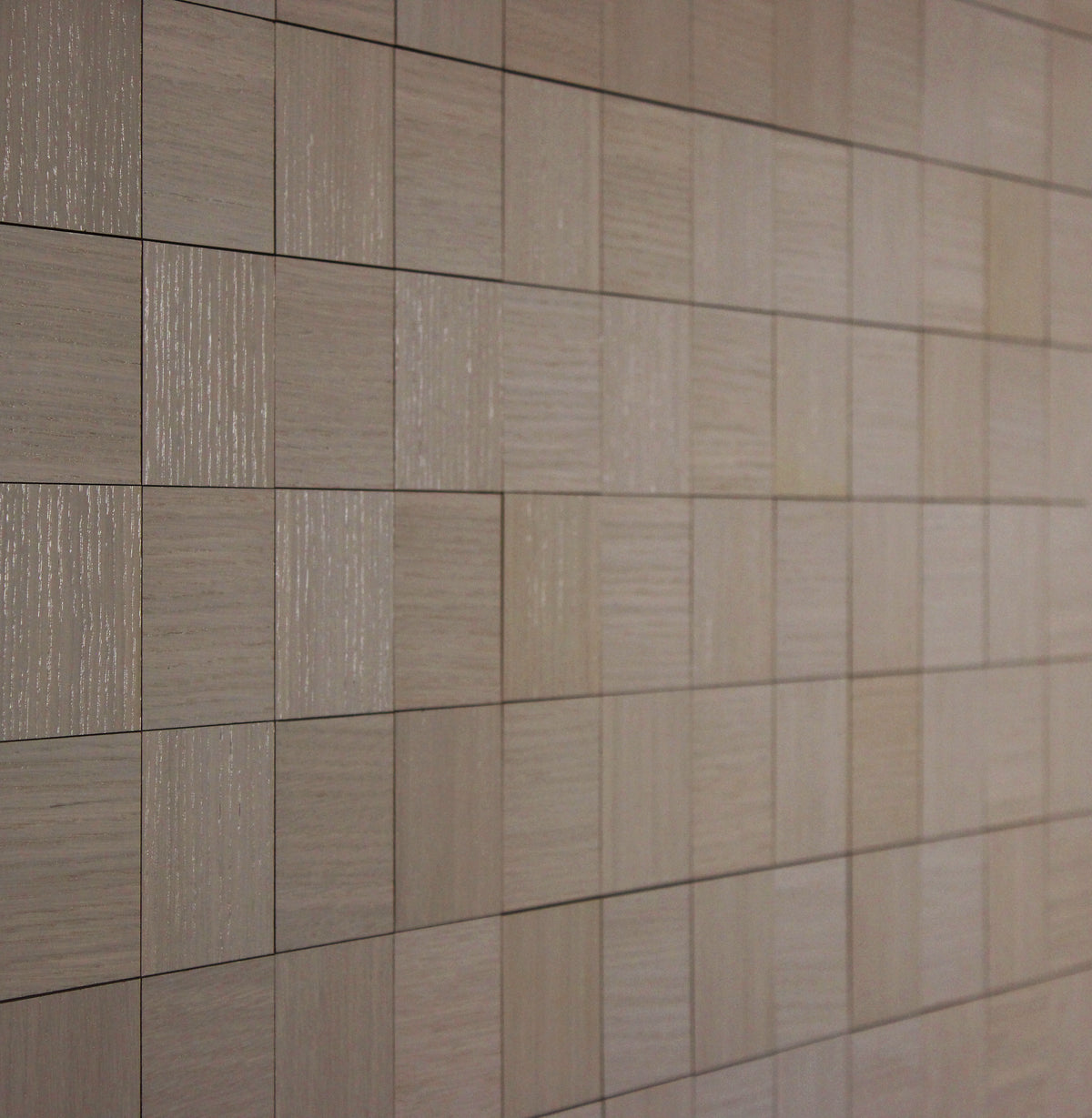 W Oak Nebula White